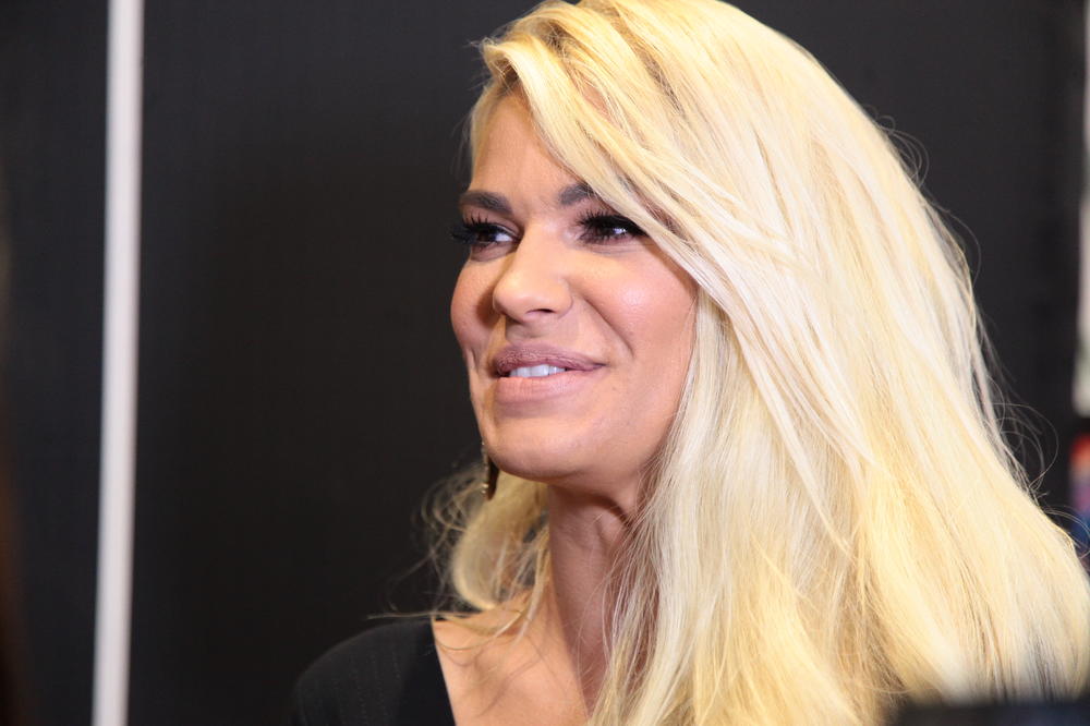 KAO SA REKLAME: Nataša Bekvalac objavila fotku iz porodičnog doma, a jedan detalj je sve OSTAVIO BEZ REČI! (FOTO)