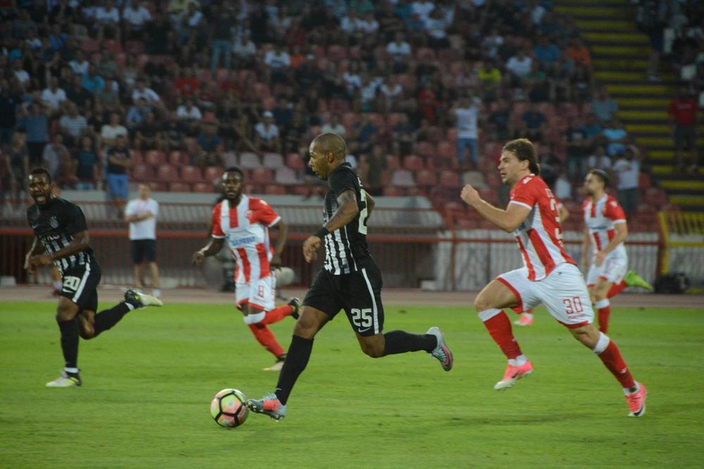 EVROPSKI DERBI BEZ POBEDNIKA I BEZ GOLOVA: Slabo drugo poluvreme, Zvezda pogodila prečku, Partizan tražio 2 penala! (FOTO) (VIDEO)