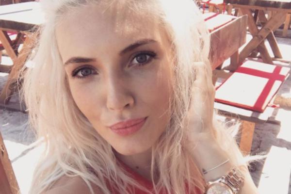 OD NJE JE NASLEDILA LEPOTU: Nikolina Kovač je pljunuta mama! (FOTO)