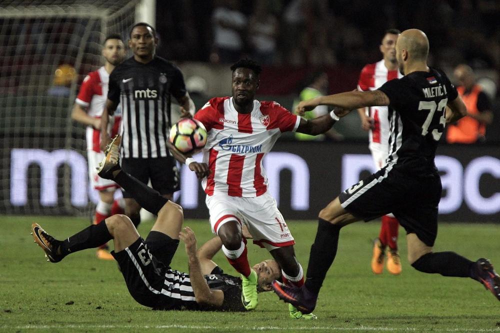 SAN SVAKOG FUDBALERA: Dame i gospodo, Ričmond Boaći je dobio poziv koji se ne odbija! (FOTO)