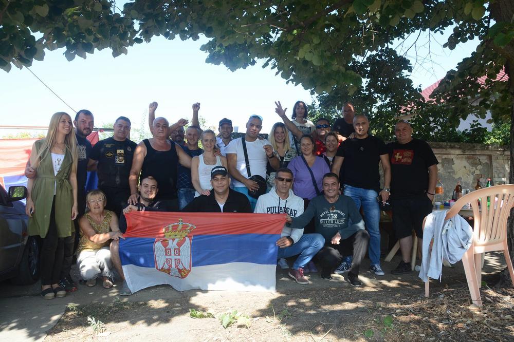 ZAVRŠENA DRAMA U GOLUBINCIMA: Građani sačuvali kuću Neveni i njenoj deci! OVO JE POBEDA NARODA! (VIDEO)