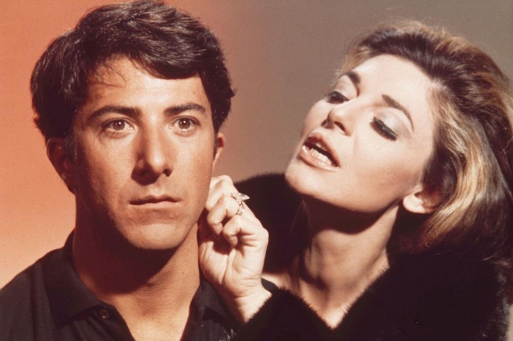 Nisu više kuguarke! Postoji novi naziv za starije žene koje vole mlađe muškarce! (FOTO) (GIF)