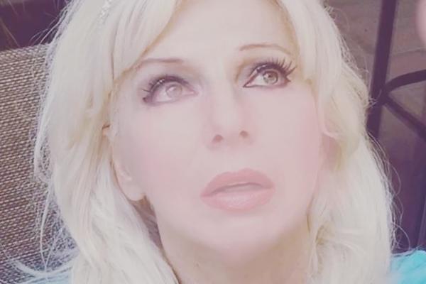 DRAMATIČNI SNIMAK POZNATE FARMERKE UZDRMAO SRBIJU: Plače, ne može da se smiri, srušio joj se svet! (VIDEO)