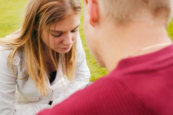 8 znakova de će vam veza biti grozna! Ne smeš da ih ignorišeš! (FOTO) (GIF)