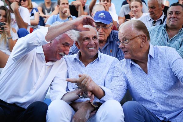 Nastavlja se akcija obnavljanja propalih terena! Novi je otvorio legendarni Kićanović! (FOTO)