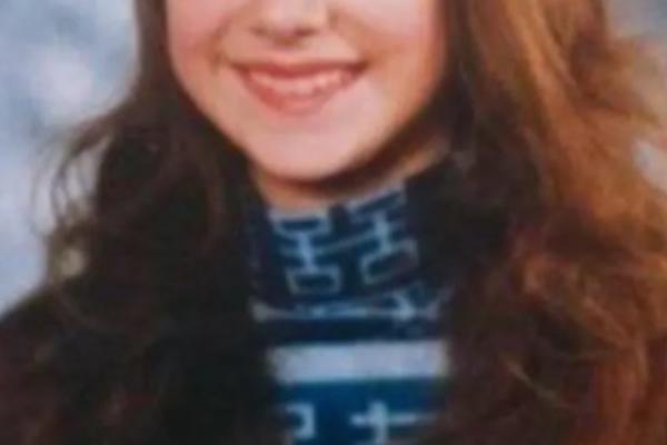 I ONA JE BILA NEKADA NORMALNA! Pre nego što je postala DISKRETNA, Maca je izgledala OVAKO (FOTO)