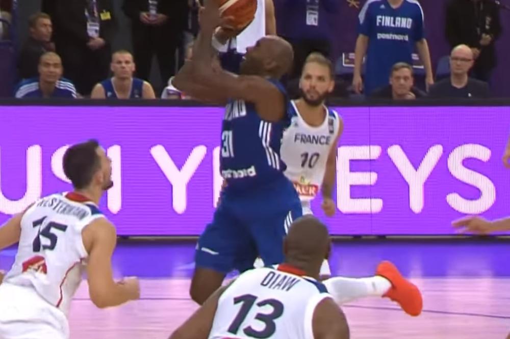 ZABORAVITE NBA, UPALITE EUROBASKET! Top 5 prvog dana je pred vama, a na prvom mestu dva bivša igrača Partizana! (VIDEO)