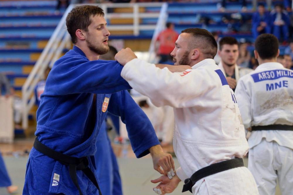 KUKOLJ VEOMA RAZOČARAN NAKON PORAZA: Najgore je davati izjave posle izgubljene borbe!