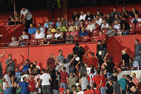 VOJVODINA PRED GAŠENJEM: Izvršitelji zaplenili klupski autobus i mašine iz teretane!