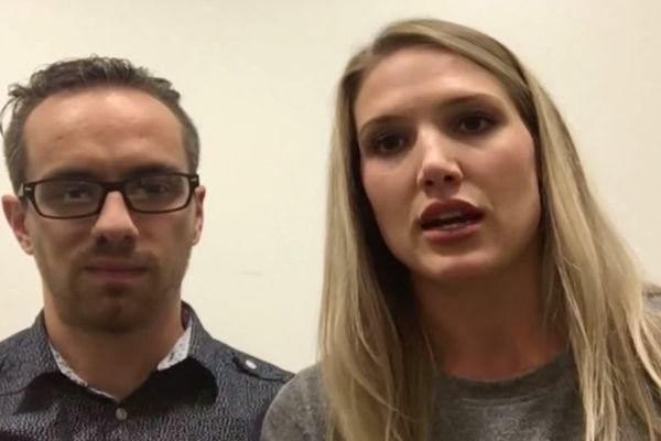 JEDAN POZIV MENJA SVE Planirao je da se ubije, a onda je ZAZVONIO TELEFON! Reči koje je čuo vratile su mu veru u život! (VIDEO)