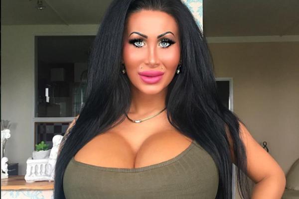 DALA JE MILIONE DA BI IZGLEDALA KAO BARBIKA: Želi da sve bude veće, a ono što planira je tek šok! (FOTO)