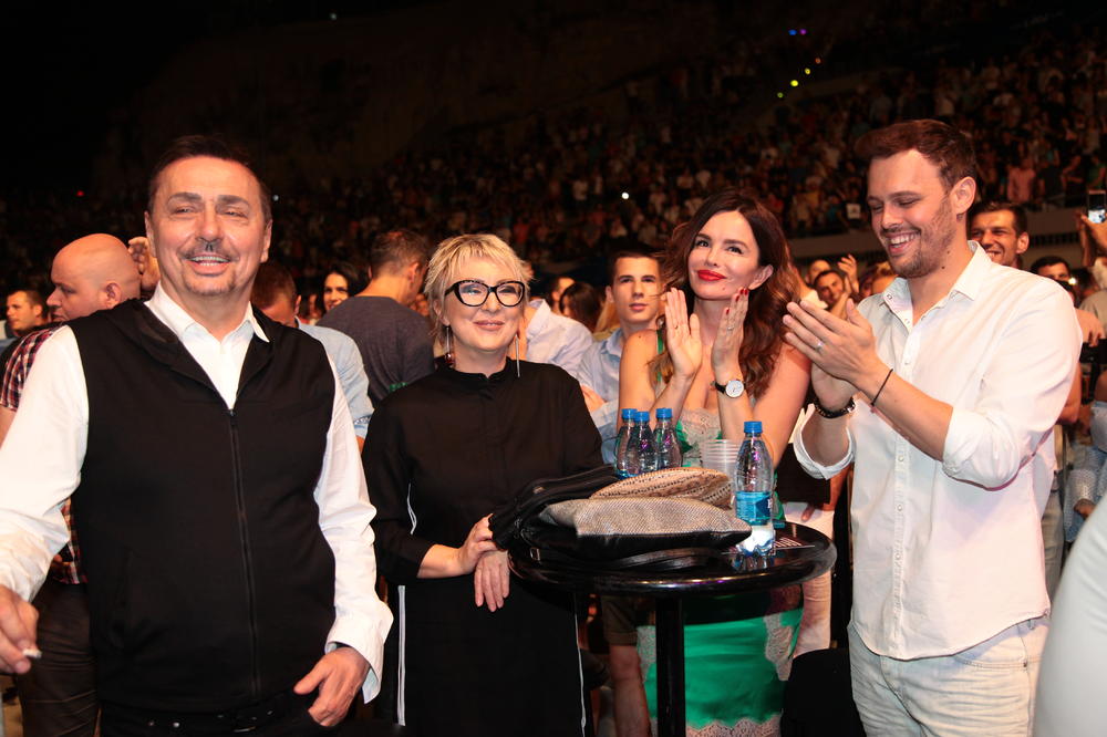 POSLE DUGE MEDISJKE ĆUTNJE! "TUŽAN SAM ZBOG RASTANKA, NE ŽELIM TO NIKOME": Keba otvoreno o raspadu porodice!