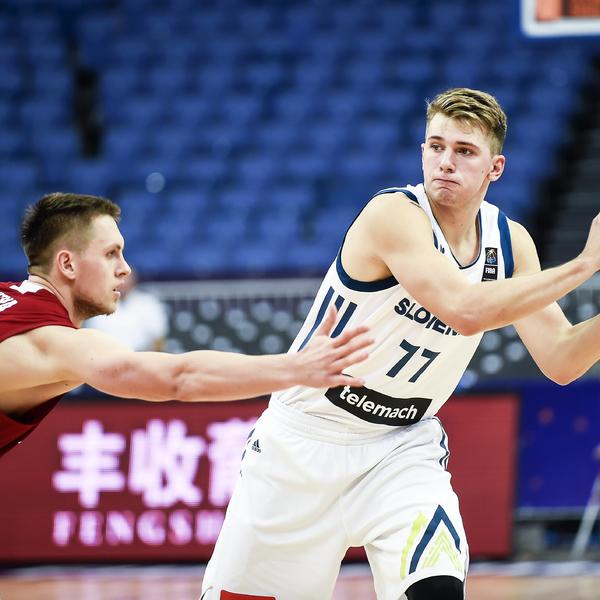 Budućnost je stigla! Dame i gospodo, ovako to radi Luka Dončić! (VIDEO)