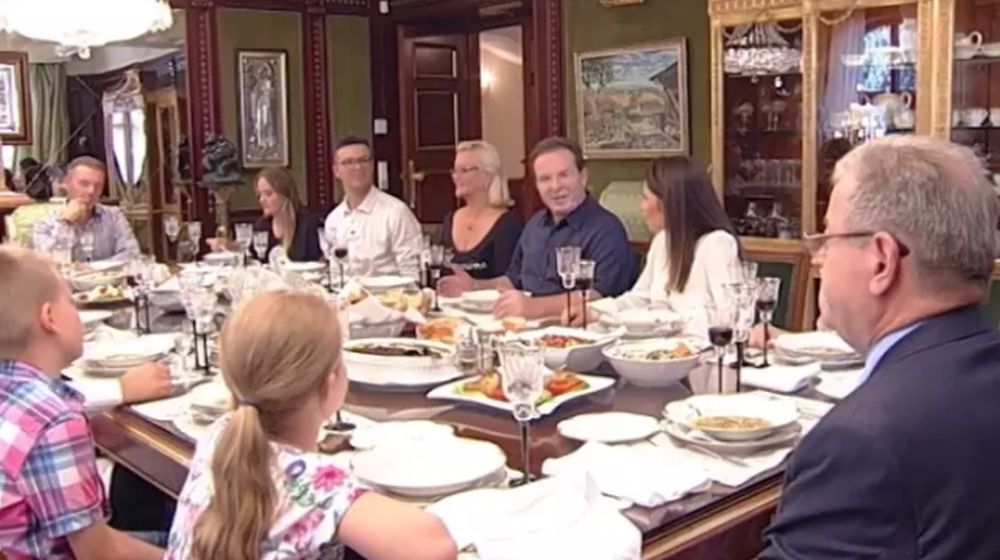 Bogoljub Karić sa porodicom  