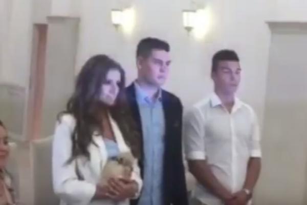 NIJE ŠALA! VENČALI SE DALILA I DEJAN! Pogledajte kako je izgledalo venčanje i kako su se obukli mladenci, a niko od PORODICE nije došao (VIDEO)