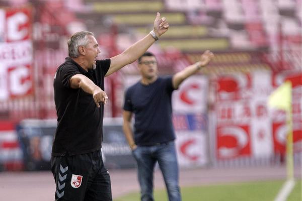 Mislio sam da će mi kamion uleteti u sobu: Austrijanac otišao iz Radničkog, pa opisao brutalnu realnost srpskog fudbala!