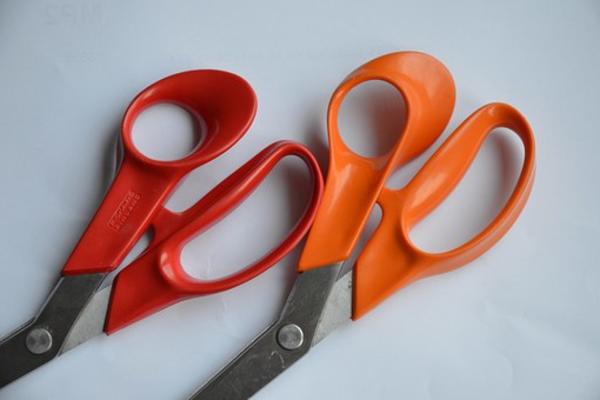 SIGURNO STE nekad u rukama držali OVE MAKAZE: Malo ljudi zna NEVEROVATNU PRIČU koja stoji iza njih! (FOTO) (VIDEO)