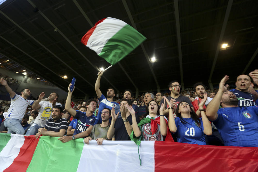 INCIDENTI ISPED VEMBLIJA: Mnoštvo italijanskih navijača pokušalo da uđe na stadion bez karte!