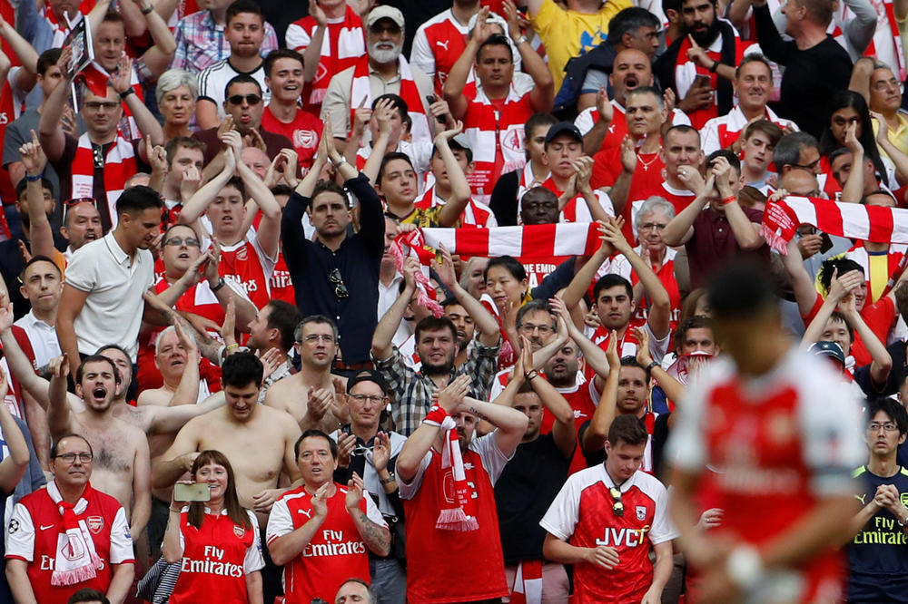 Prvo su se pravili da ne znaju šta je Zvezda, a sada najavljuju pijanku na Obilićevom vencu! Tobdžije, ako mislite da je SAMO OVO Beograd, pojma vi nemate! (FOTO) (VIDEO)
