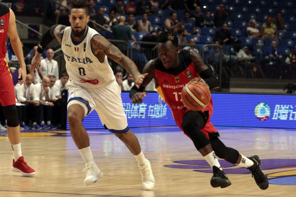 KO JE TU LUD?! Nemački superstar poneo na utakmicu 21.000 evra i izgubio ih! Nalazač ga cepio samo za 500!