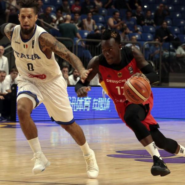 KO JE TU LUD?! Nemački superstar poneo na utakmicu 21.000 evra i izgubio ih! Nalazač ga cepio samo za 500!