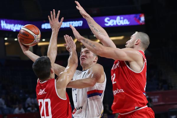 Samo za košarkaške sladokusce! Pred vama je 8 najboljih poteza srpske reprezentacije sa Eurobasketa! (VIDEO)