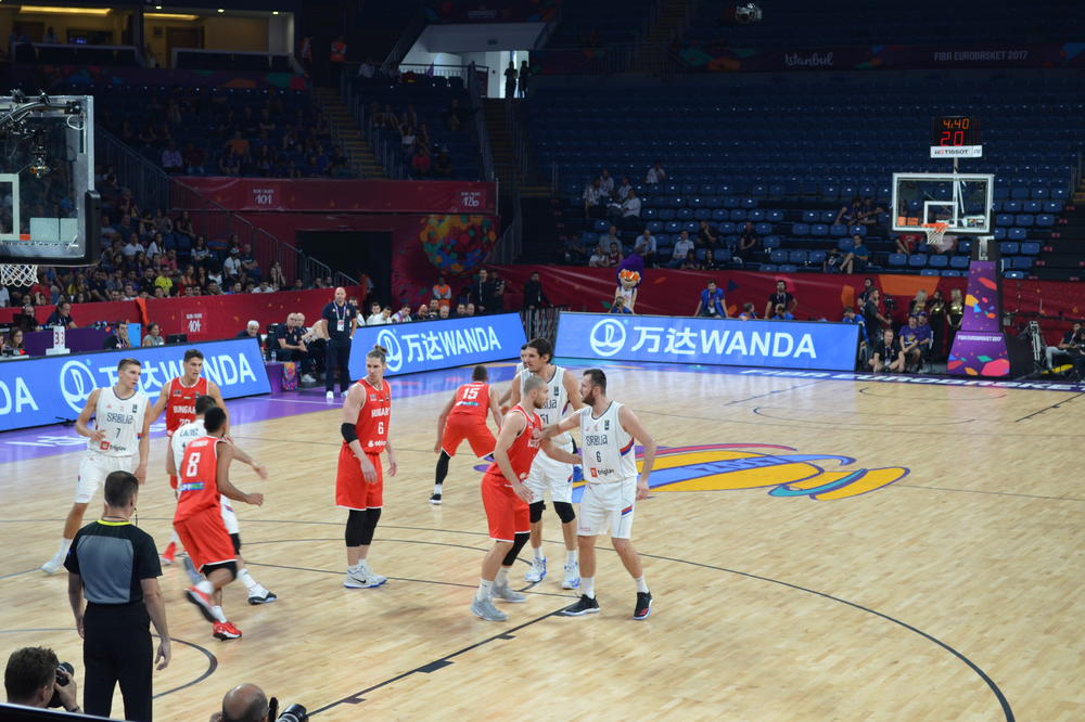 Orlovi visoko lete! Mađari su možda dobri na gulašu, ali kada je basket u pitanju zna se ko je ćale! (FOTO) (VIDEO)