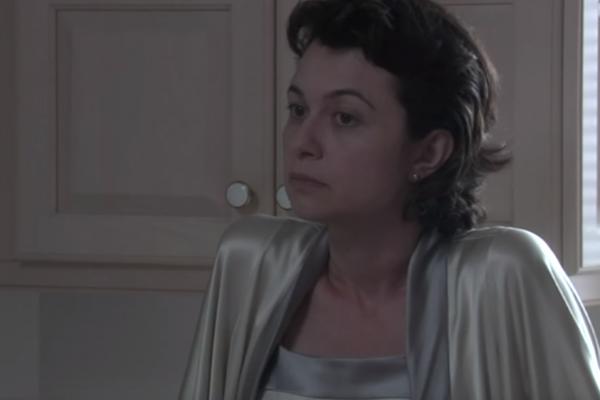 NE PRISTAJEM DA TE NEMA! U seriji ŽENE SA DEDINJA bila je ćerka preminule glumice, a sad se na najtužniji način oprostila od svoje majke!