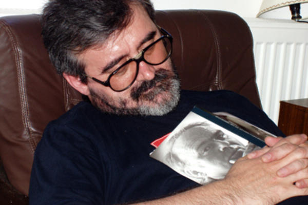 PREMINUO AUTOR INDEKSOVOG RADIO POZORIŠTA: Napustio nas je novinar i satiričar Petar Lazić!