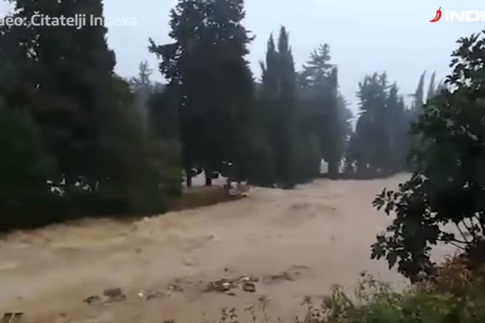 POTOP U ZADRU: Oluja nosi sve pred sobom, otkazane operacije, voda nije za piće! (VIDEO)