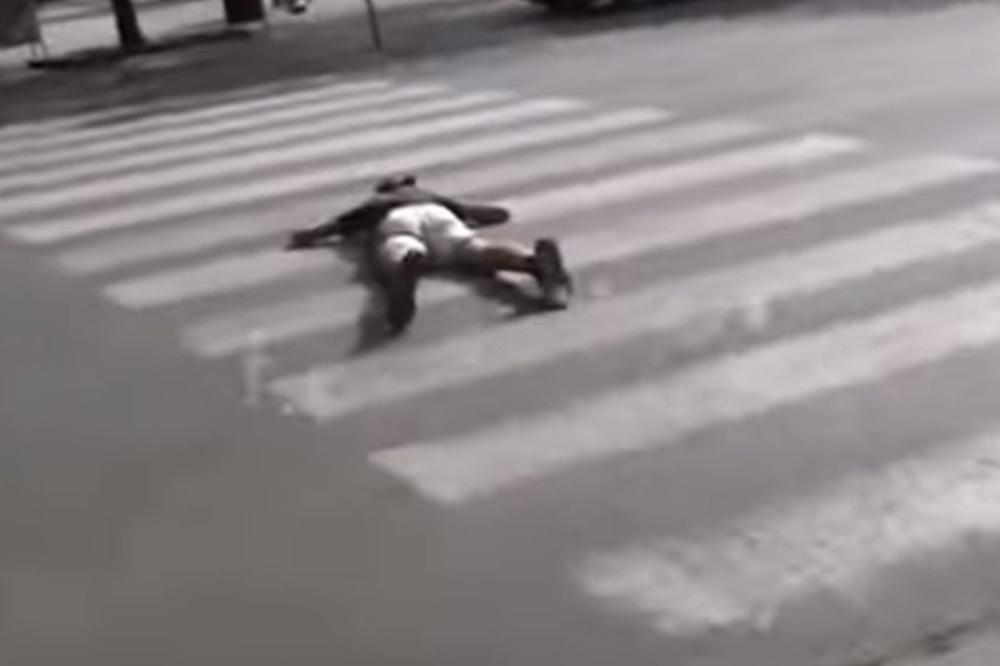 LESKOVAČKI IZAZOV: Ovi mladići iskaču pred automobile, ugrožavaju živote ljudi, provociraju građane - I SVE TO SNIMAJU KAMEROM! (VIDEO)