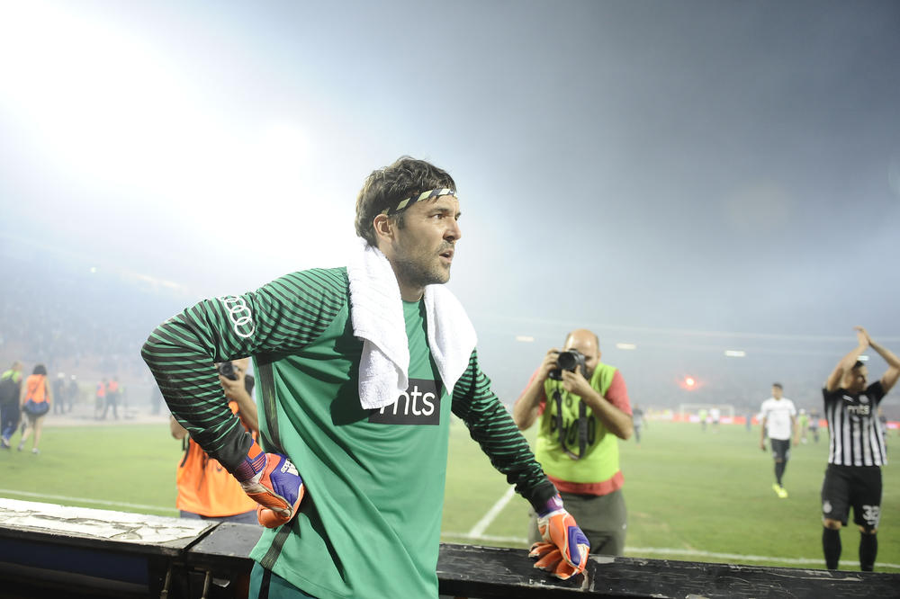 BUDITE NORMALNI! Vladimir Stojković ima jaku poruku za Grobare pred dolazak Skenderbega! (VIDEO)