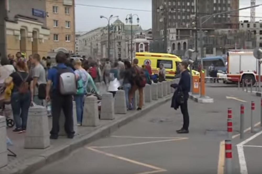 TOTALNA HISTERIJA U MOSKVI: Više od 20.000 Rusa evakuisano zbog istovremenih pretnji bombom! (FOTO) (VIDEO)