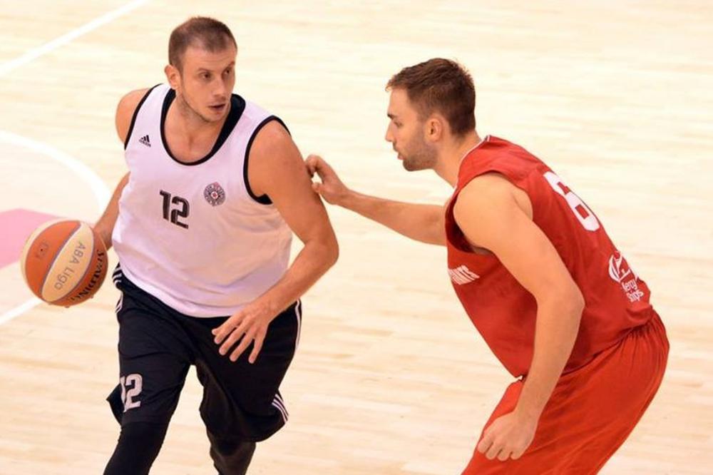 Partizan od -16 do šuta za produžetak sa pola terena, ali je Vilijams - Gos promašio!