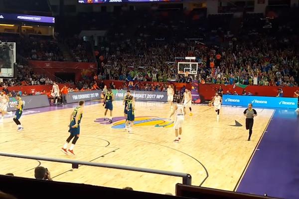 APSOLUTNI DELIRIJUM U ISTANBULU! Slovenci su znali da proslave plasman u finale Eurobasketa! (VIDEO)