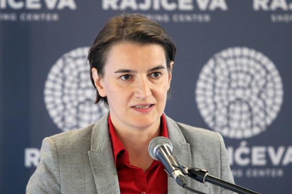 BRNABIĆ: NAPREDUJEMO, ALI IMA JOŠ DOSTA DA SE RADI! Završena poseta Pčinjskom okrugu