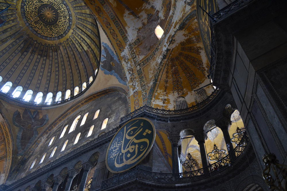 U OVOJ CRKVI SE NALAZE TAJNA VRATA KOJA SE OTVARAJU SUDNJEG DANA: Veruje se da ju je Bog spustio lancima na zemlju!