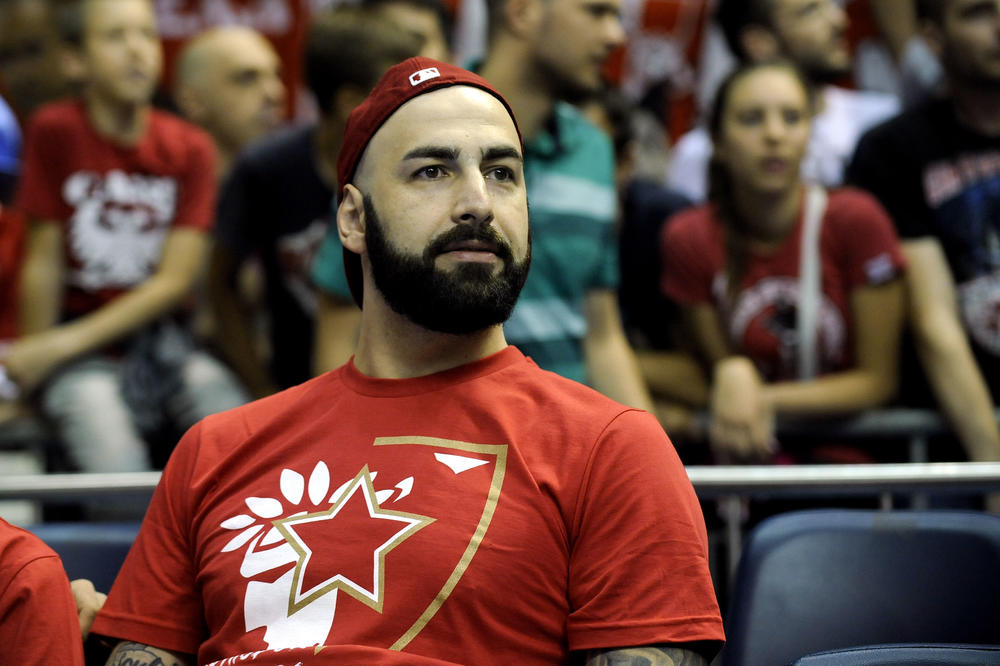 MOGAO SAM DA UZMEM 5 PUTA VEĆE PARE: Pero Antić žestoko odgovorio na priče o njegovoj plati u Zvezdi i pokazao koliko je voli!