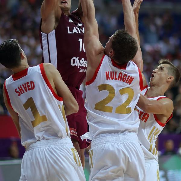 Panika u redovima Rusije pred duel sa Srbijom! Plejmejker pod velikim znakom pitanja za polufinale Eurobasketa!? (FOTO)