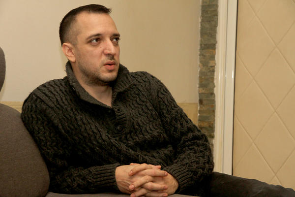 Majka mu je neutešno jecala, a razlog...DA LI JE ZORAN MARJANOVIĆ ZBOG POSETE OVE OSOBE JAČI ILI PUCA?!