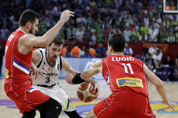 SUDIJE SU OŠTETILE SRBIJU U BAR 10 SITUACIJA: Da li ste očekivali da ovakva izjava stigne iz Slovenije posle finala Eurobasketa? (VIDEO)
