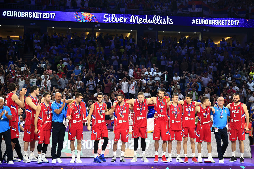 DOĐITE I PODRŽITE ŠAMPIONE! Poznato u koliko sati je doček košarkaške reprezentacije Srbije! (FOTO)