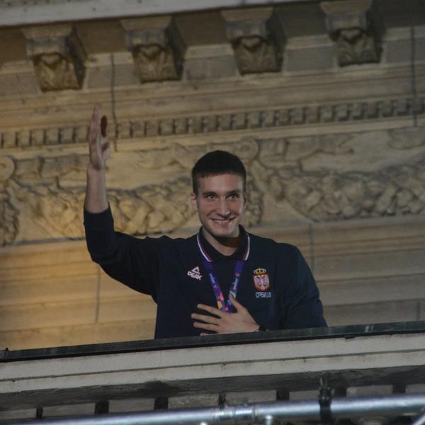 Bogdan odgovorio na bračnu ponudu simpatične dame! (FOTO)
