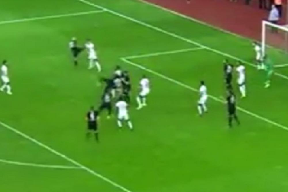 BUUUUUM! Bivši fudbaler Crvene zvezde prelepim golom istakao kandidaturu za nagradu Ferenc Puškaš! (VIDEO)