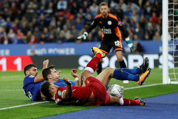 NAVIJAČI LIVERPULA PLJUJU, POVRAĆAJU, PLAČU: 2 minuta samoponižavanja pojačanja od 40 miliona! (VIDEO)