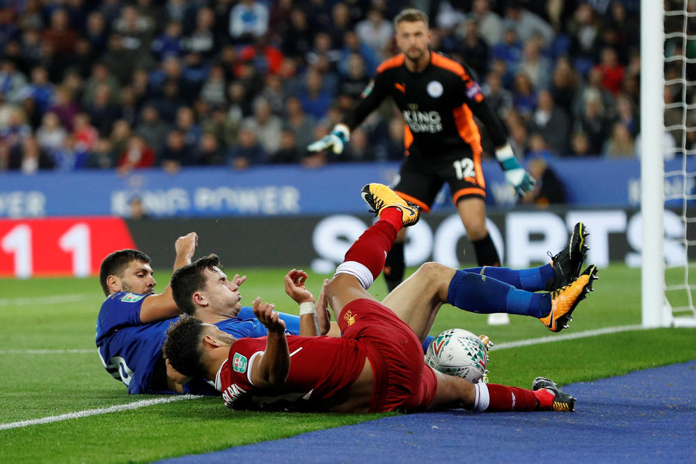 NAVIJAČI LIVERPULA PLJUJU, POVRAĆAJU, PLAČU: 2 minuta samoponižavanja pojačanja od 40 miliona! (VIDEO)