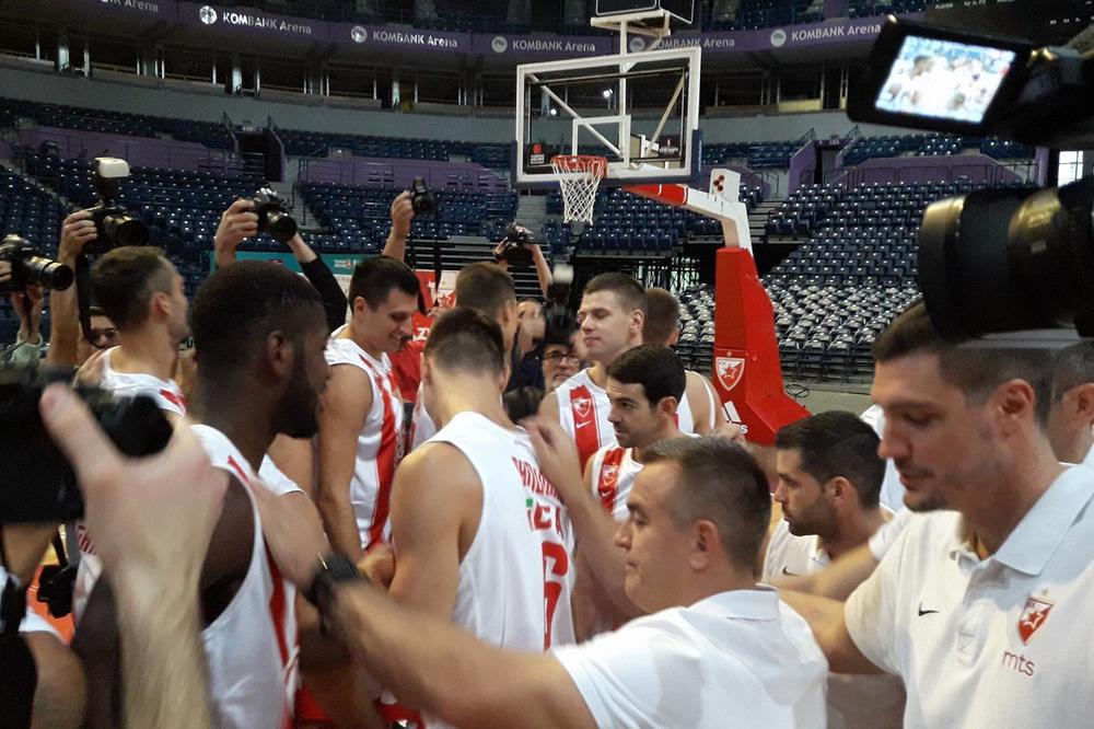 OVO JE VRHUNAC BEZOBRAZLUKA! ZVEZDI PREKIPELO: Menadžeri izmišljaju provizije, za sve su krivi Amerikanci!