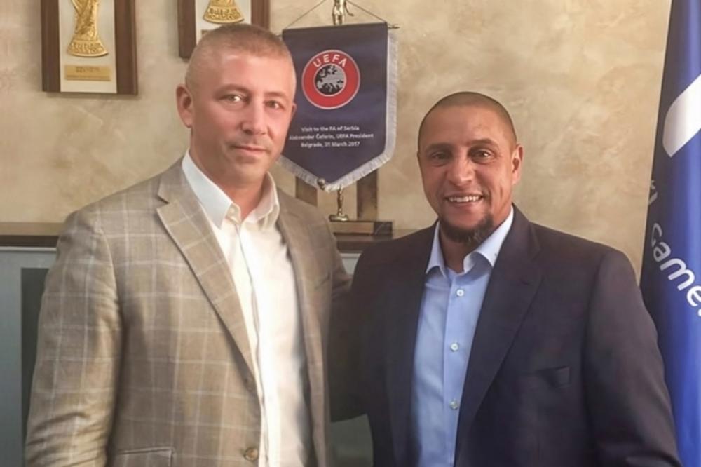 Roberto Karlos se zahvalio Kokezi što mu je dozvoljeno da se u Srbiji obrazuje kao trener! (FOTO)