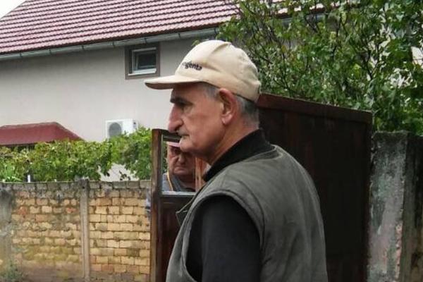 OVO JE ČOVEK KOJI JE IZBACIO NEVENU I NJENU MALU DECU NA ULICU: Zapamtite dobro njegovo lice! (FOTO)