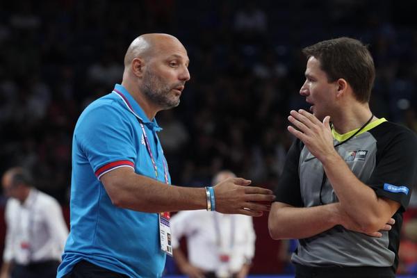 Svi su bacali drvlje i kamenje, Sale Đorđević je bio besan, ali morate da čujete šta FIBA ima da kaže o suđenju na Eurobasketu!
